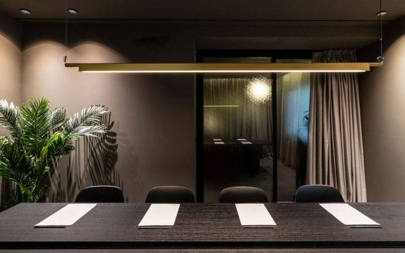 2_MeetingRoom