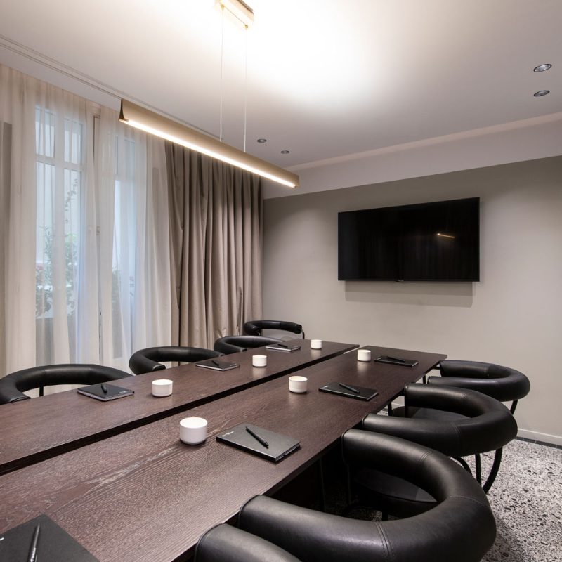 meeting-room2